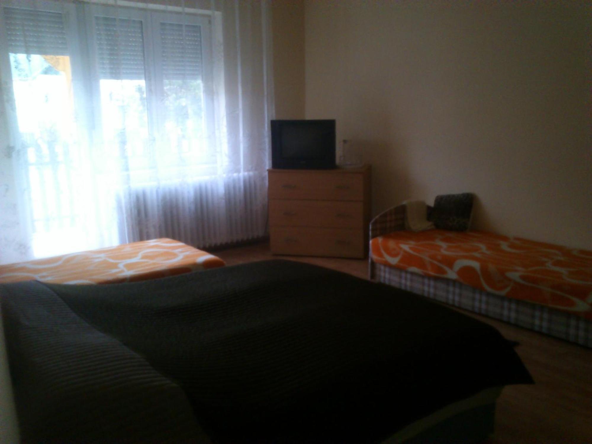 Istvan Vendeghaz Hotel Egerszalók Buitenkant foto